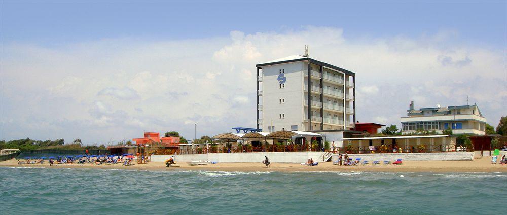 Albergo Riviera Spineta Battipaglia Exterior photo