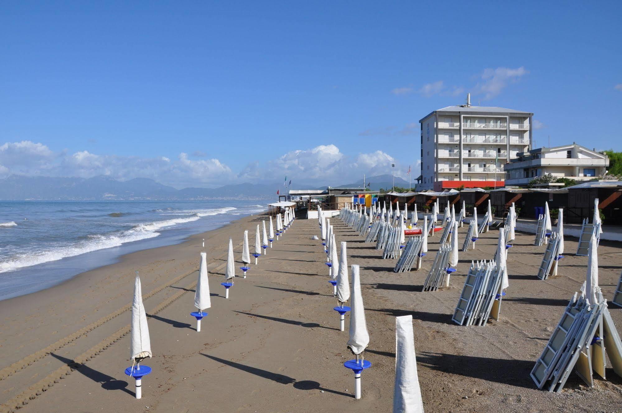 Albergo Riviera Spineta Battipaglia Exterior photo